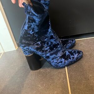 3.1 Philip Lim - Blue Velvet Kyoto Sock Booties 6.5 euro size 37.5